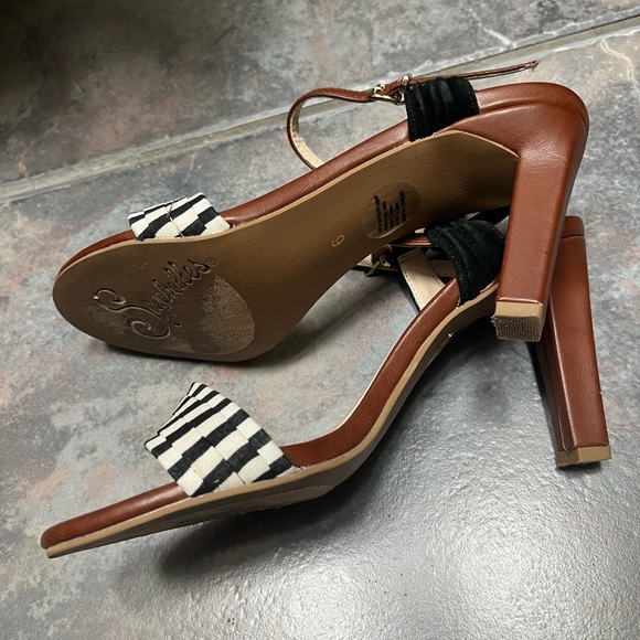 Seychelles strappy heeled sandals - Picture 2 of 4